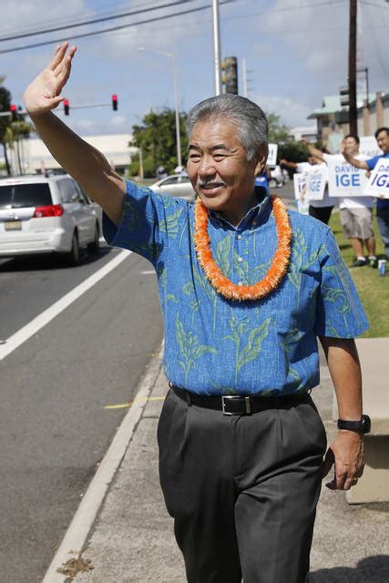 Hawaii governor earns re-election to second term - West Hawaii Today