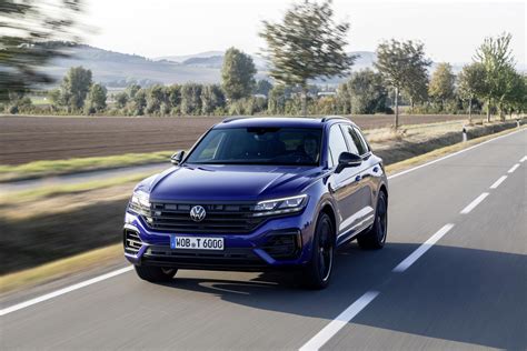 2022 Volkswagen Touareg R Review Carexpert