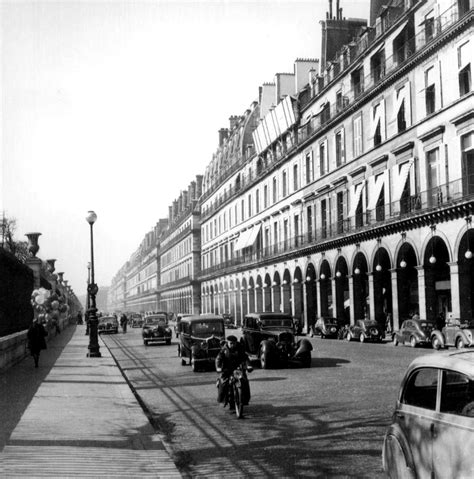 Paris History Item Varevchbdpariec002 Posterazzi