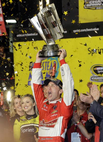 Kevin Harvick Wins Nascar Title Yahoo Sports