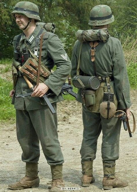 Wehrmacht soldiers | Wwii german uniforms, German soldiers ww2, German uniforms