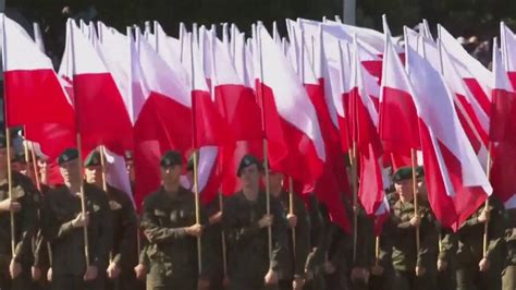 Poland Flexes Military Power In Biggest Parade Since Cold War Watch