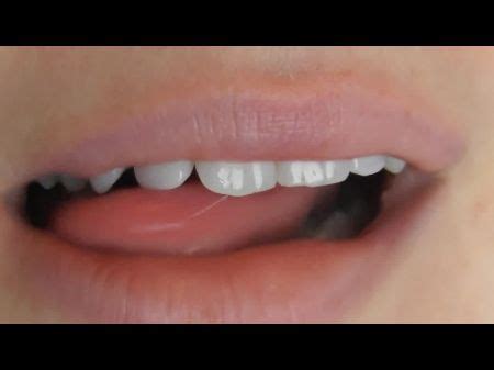Lip Puckering Hotntubes Porn