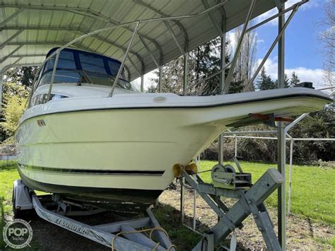 1998 Bayliner 2655 Ciera Sunbridge Power Boats Express Cruisers For