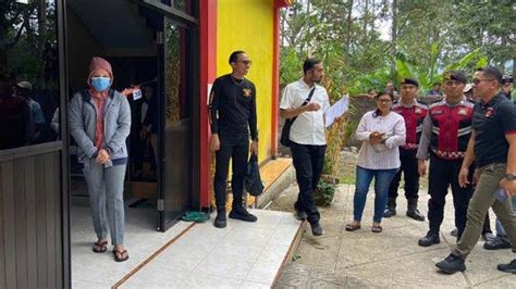 Pelaku Perampokan Hotel Di Telaga Ngebel Ponorogo Peragakan 63 Adegan