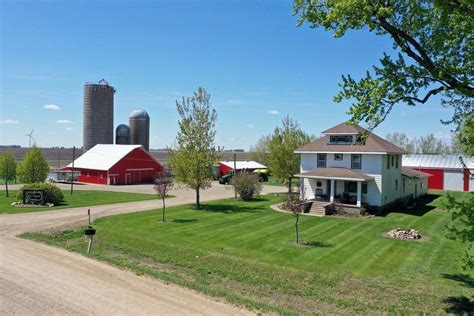 C1917 Hobby Farm W Barn Outbuildings Silos And Fenced Pasture On 9