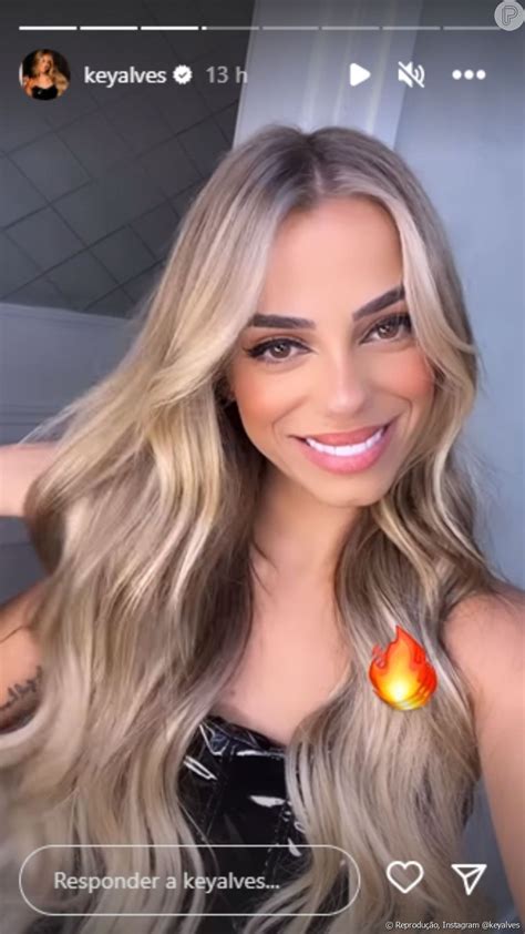 Cabelo novo Ex BBB Key Alves aposta em mudança radical e surpreende