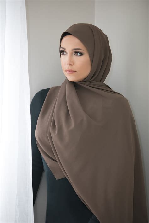 Basic Size Chiffon Hijab-Light Brown – Unique Hijabs