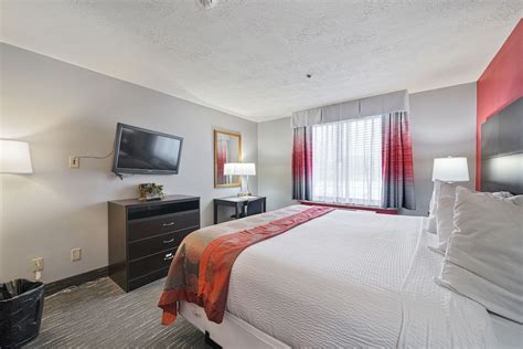 Ramada By Wyndham Sioux Falls Airport Waterpark Event Ctr Sioux Falls