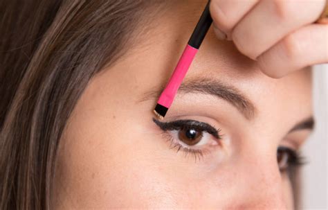 Genius Concealer Hacks Every Woman Needs To Know Under Wraps