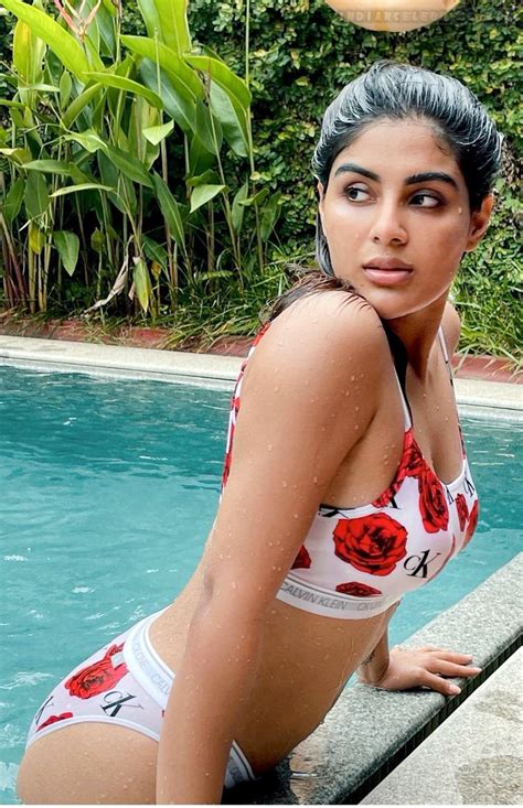 Samyuktha Menon Mallu Actress Hot Bikini Social Hd Pics