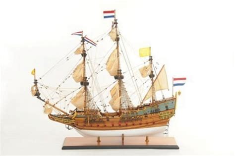 Ready Made Historical Ship Models - Premier Ship Models UK