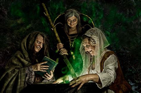 Macbeth Witches Victoria Francis Phil Punton Photography