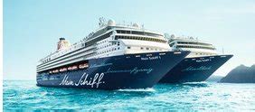 Lena Meyer Landrut tauft neues Wohlfühlschiff Mein Schiff 5 von