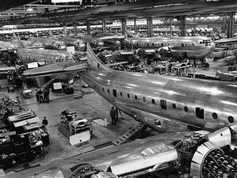 Boeing Renton Factory Historic Photos The Airchive