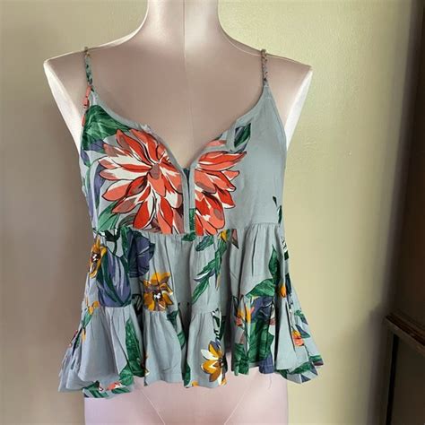 Patrons Of Peace Tops Nwt Flowy Floral Crop Top Poshmark