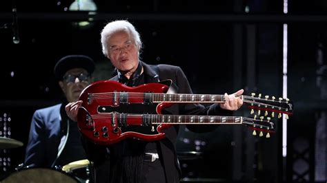 Jimmy Page Covers “rumble” In Honor Of Link Wray At Rock And Roll Hall