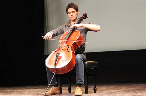 Violoncelle Niveau Se Tenir Et Tenir Le Violoncelle M Thode