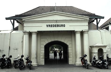 Sejarah Benteng Vredeburg Di Yogyakarta Dhan Blog