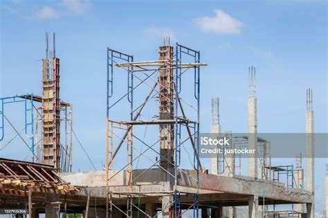 Bangunan Dan Lokasi Konstruksi Sedang Berlangsung Beam Formwork Dibuat