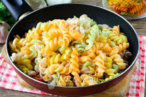 Паста с оливками и помидорами — рецепт с фото пошагово