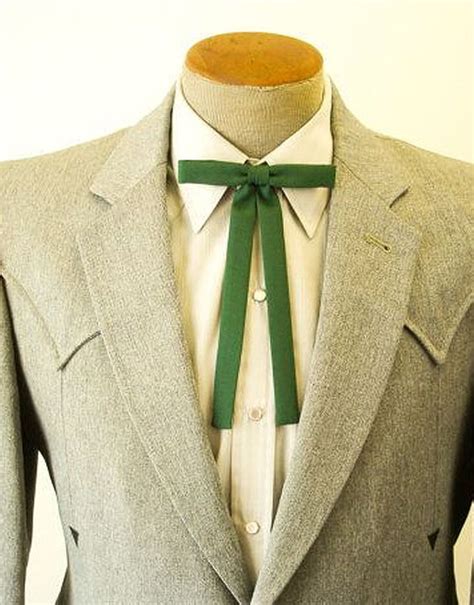 Men S Tie Guide Types Of Ties And When To Wear Them Bewakoof Blog