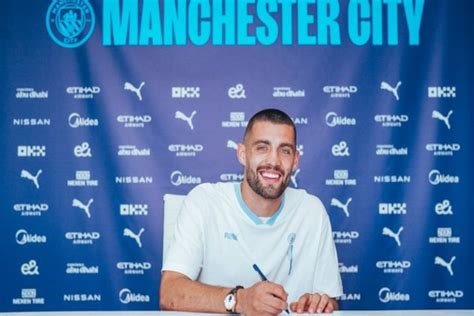 Manchester City Signs Mateo Kovacic For Four Years