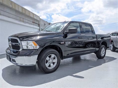 Pre Owned 2019 Ram 1500 Classic SLT 4D Crew Cab In Tampa O706295