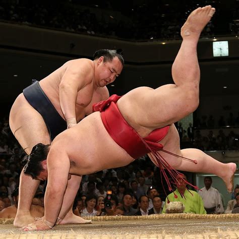 大相撲夏場所6日目：阿炎が白鵬に初金星 栃ノ心6連勝、単独首位 写真特集510 毎日新聞