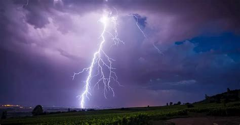 La Chaîne Météo Météo de violents orages et de la grêle attendus dès