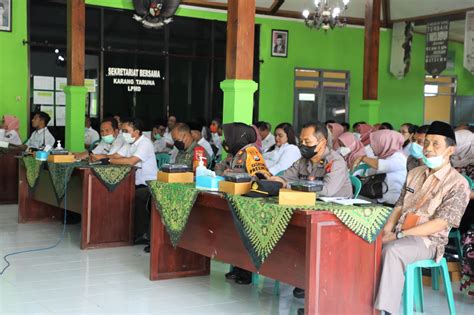 RAPAT KOORDINASI EVALUASI PERSIAPAN PENILAIAN LAPANG LOMBA DESA DAN 10