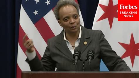 Chicago Mayor Lori Lightfoot Holds Press Briefing As Polls Show Her Re