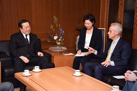 Defense Minister Hamada Received A Courtesy Call From Ambassador