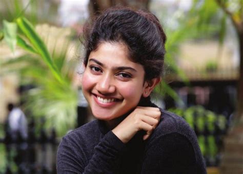 Sai Pallavi Biography Wiki Age Height Weight Body Measurements 15810 Hot Sex Picture