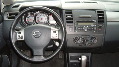 2008 Nissan versa interior dimensions