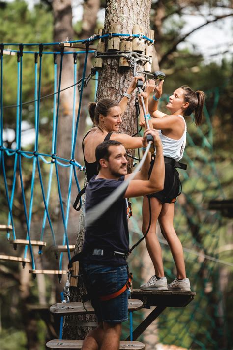 Parc Accrobranche Pour Ados Adultes Et Enfants Pratiquer En Famille