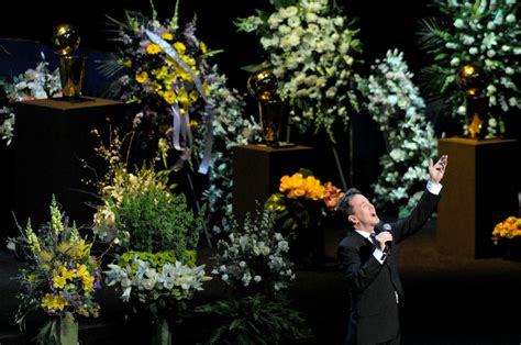 PHOTOS: Funeral for Lakers owner Jerry Buss, including speakers Magic ...