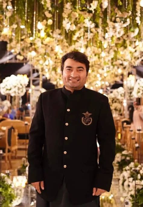 Celebrities Spotted At Hanif Raja Son S Wedding Reviewit Pk