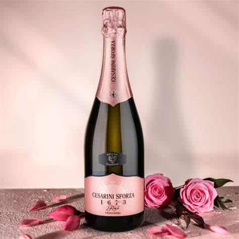 Cesarini Sforza 1673 Brut Rosé il perlage aristocratico en rose per le