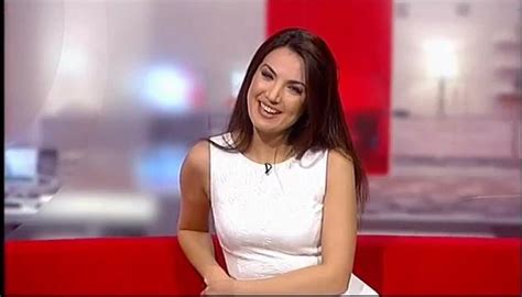 Reham Khan biography & Pictures