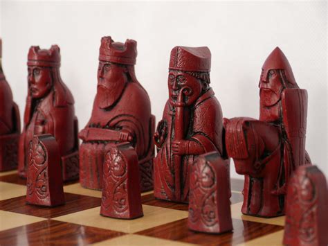 Berkeley Chess Ltd Isle Of Lewis Chess Set Ivory And Red