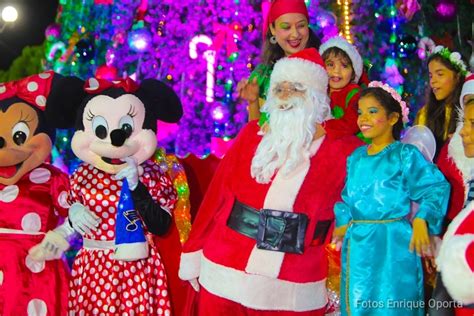 Con la encendida del árbol se inician festejos navideños en el Puerto