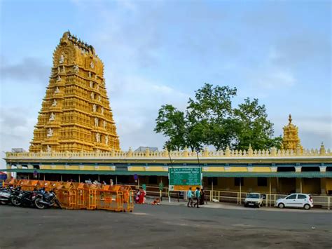 Chamundi Hills Temple Timings - Temple Mama