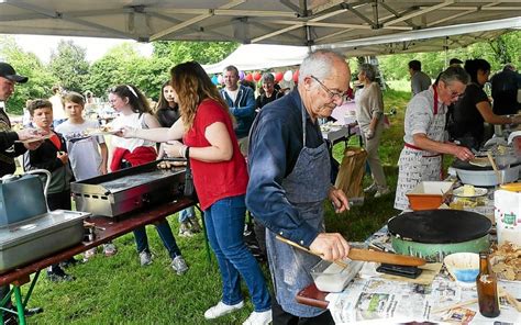 Le public au rendez vous de la Guinguette du Steïr à Quimper Le