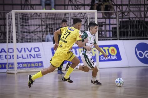 Jaragu Futsal Goleado Pelo Praia Na Liga Nacional