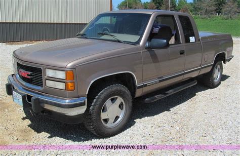 1995 Gmc Sierra 2500 Club Coupe Pickup Truck In Richmond Mo Item F5073 Sold Purple Wave