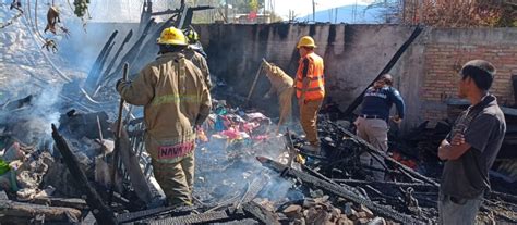 Se Quema Vivienda En La Colonia Ahuiyuco El Sol De Chilpancingo