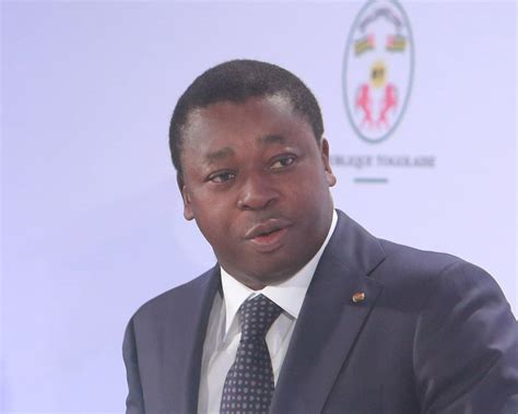 Togo Sous Pression Faure Gnassingb Demande La Relecture De La