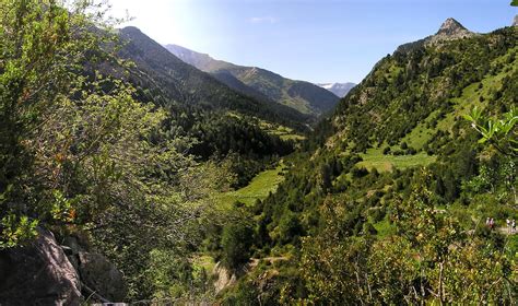 Huesca Rio Aguas Limpias Valle De Tena Pirineos Flickr