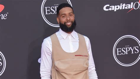 Odell Beckham Jr Escorted Off Flight After Reportedly Drifting In And